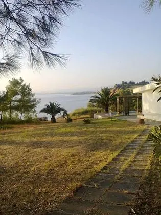 Haddock Beach Front Villa - Dış Mekan