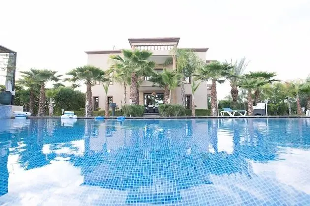 Villa Hadia and its Private Pool and Impeccable Service