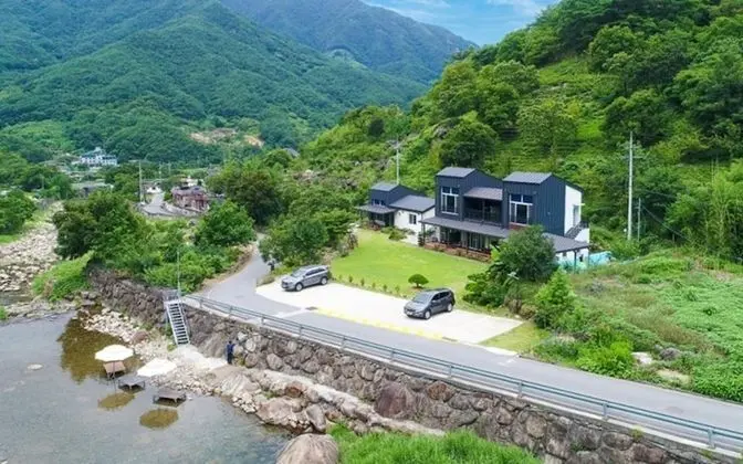 Hadong Huige Stay Pension