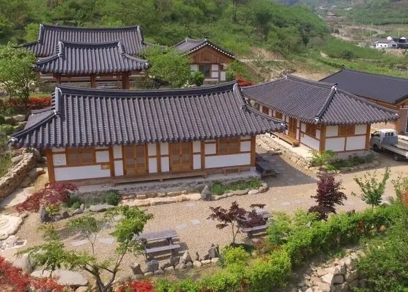 Hadong Today Sun Hanok Traditional House