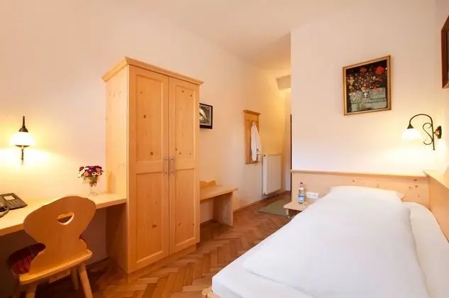 Hahn Hotel