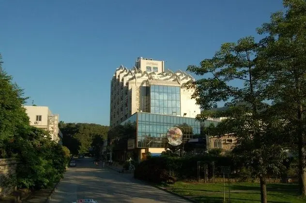 Hai Tao - 1