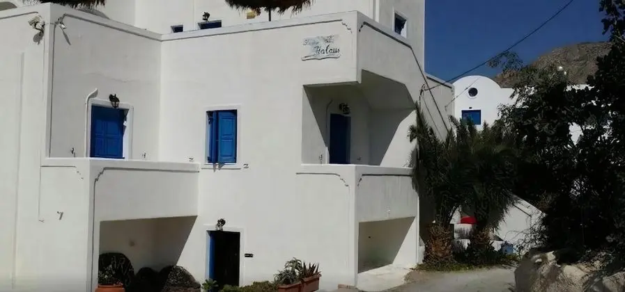 Halaris Studios