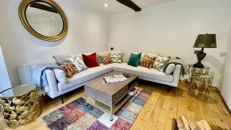 Haldon View - Characterful Cottage Boasts Stunning Countryside Views and hot tub - Oda