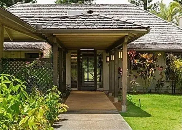 Hale Kamalani 3 Bedroom Home by Redawning