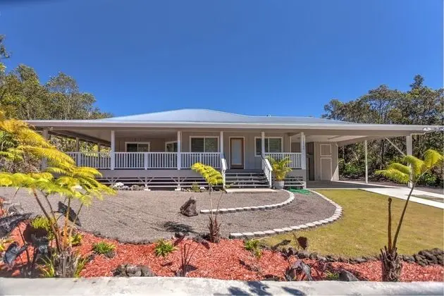 Hale O'hia Lehua 3 Bedroom Home by Redawning