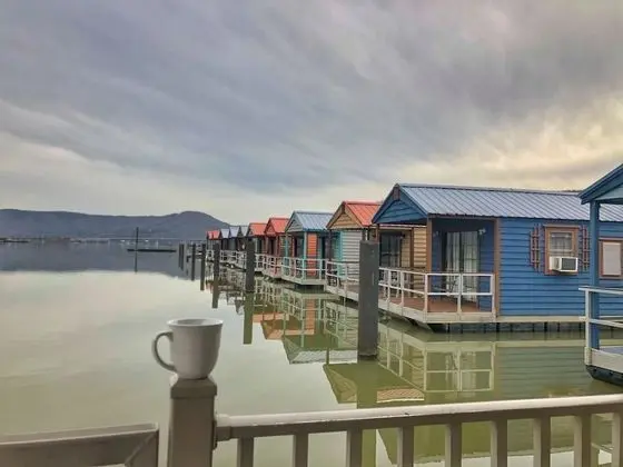 Hales Bar Marina and Resort