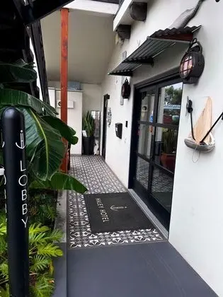 Haley Hotel - Lobi