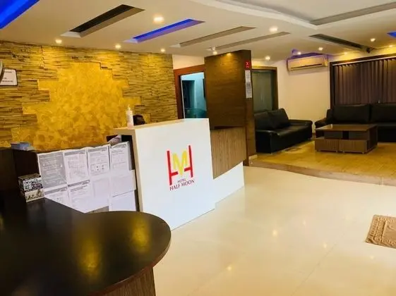 Hotel Halfmoon Hospitality - Lobi