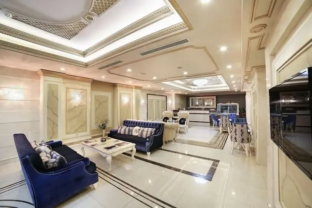 Halifaks Hotel - Lobi