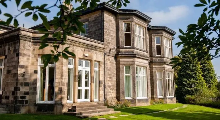 Halifax Hall - Genel