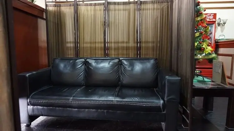 Halina Hotel Avenida - Lobi