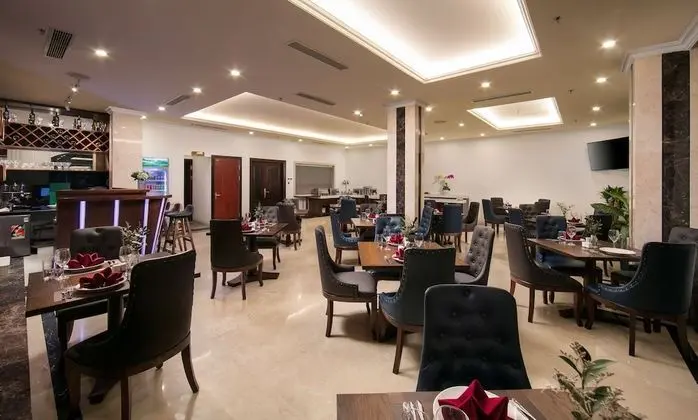 Halios Hotel Halong - Yerinde Yemek