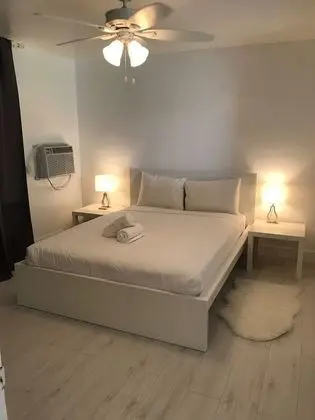 Hallandale Beach Apartments - Oda