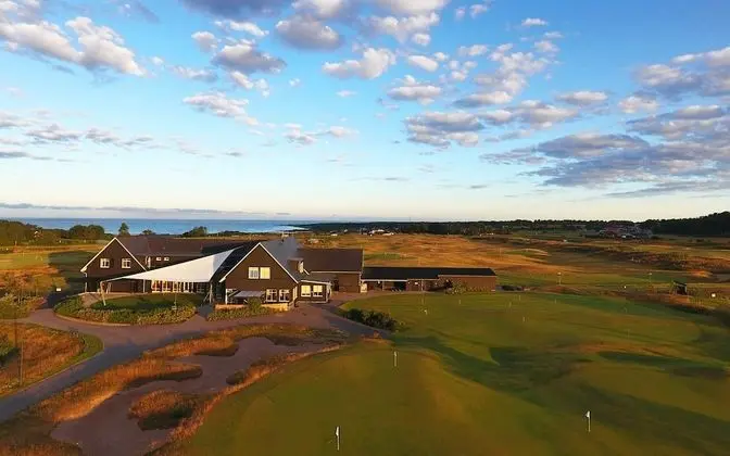 Halmstad Golfarena Hotell - Dış Mekan