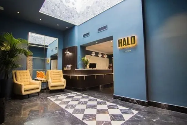 Halo Boutique Hotel - Lobi
