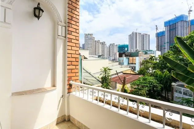 Halo Serviced Apartment