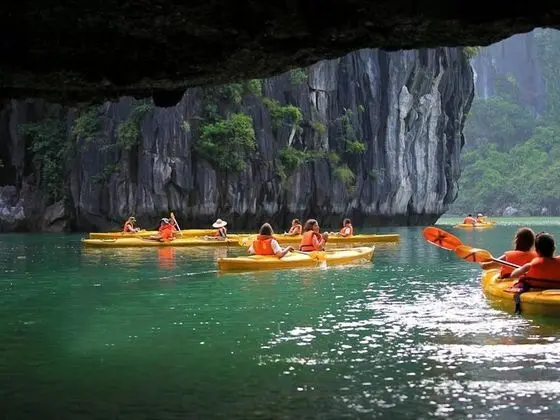 Halong Bay Overnight Cruise - Dış Mekan
