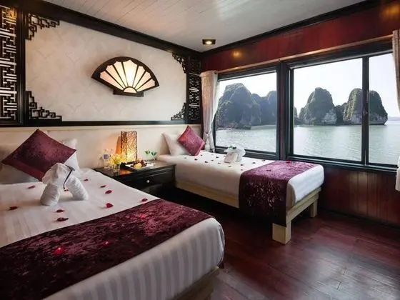 Halong Bay Overnight Cruise - Oda