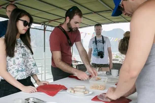 Halong Fantasea Cruise - Plaj