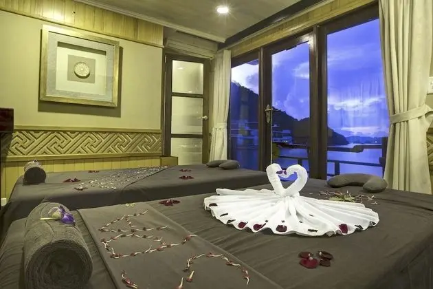 Halong Glory Cruise - Spa