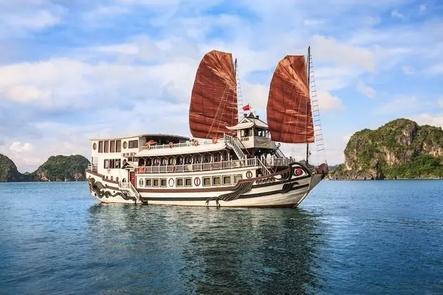 Halong Royal Palace Cruise