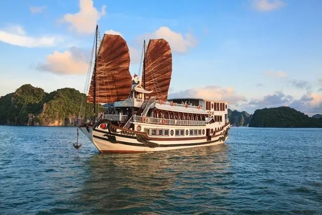 Halong Royal Palace Cruise - Dış Mekan