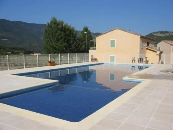 Hameau des Sources - Havuz