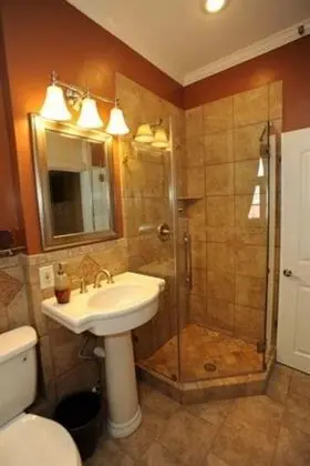 Hamilton House Inn