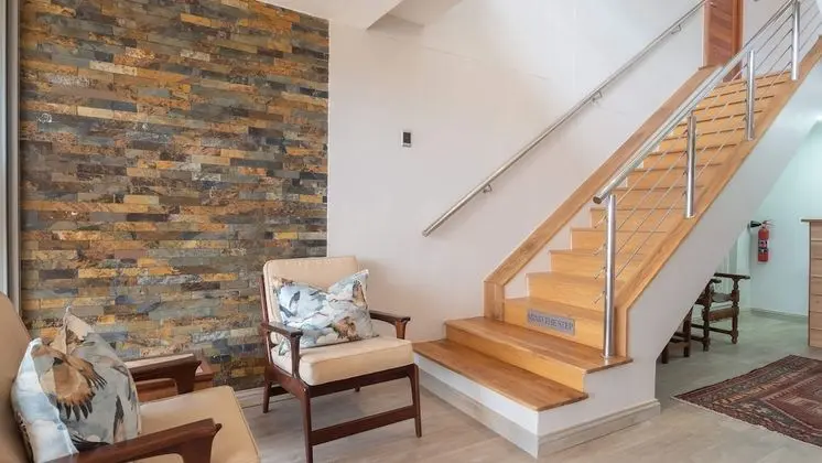 Hamilton House - Lobi
