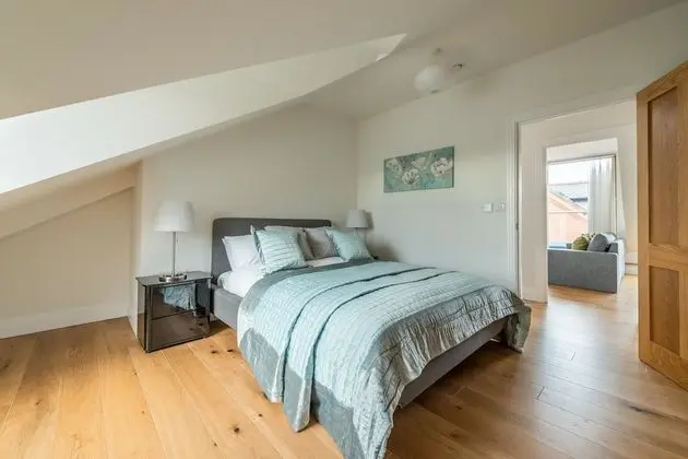 Hampden Apartments - The Elizabeth - Oda