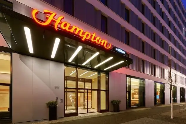 Hampton By Hilton Berlin City Centre Alexanderplatz - Dış Mekan