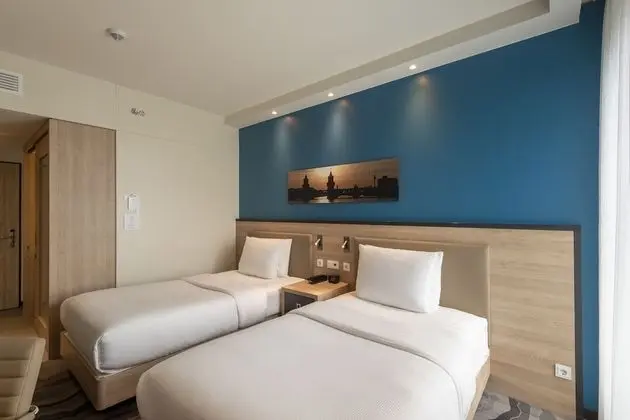 Hampton By Hilton Berlin City Centre Alexanderplatz - Oda