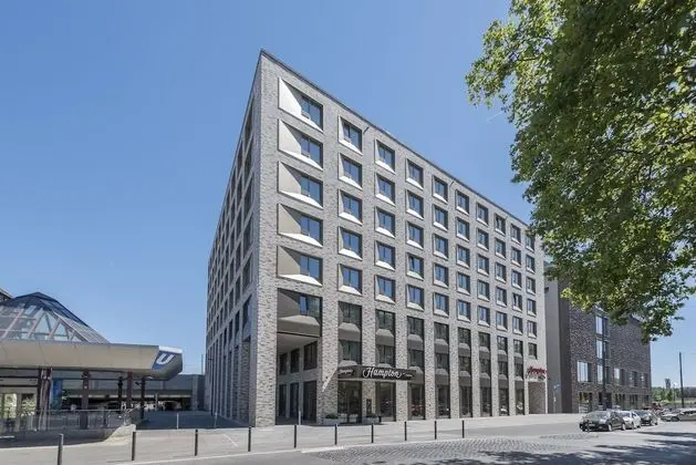 Hampton by Hilton Frankfurt City Centre East - Dış Mekan