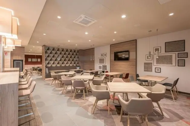 Hampton by Hilton Frankfurt City Centre East - Yerinde Yemek