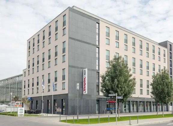 Hampton by Hilton Frankfurt City Centre - 1