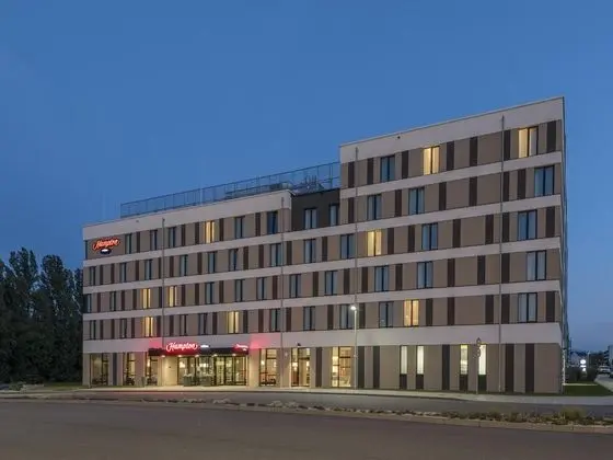 Hampton by Hilton Freiburg - Genel
