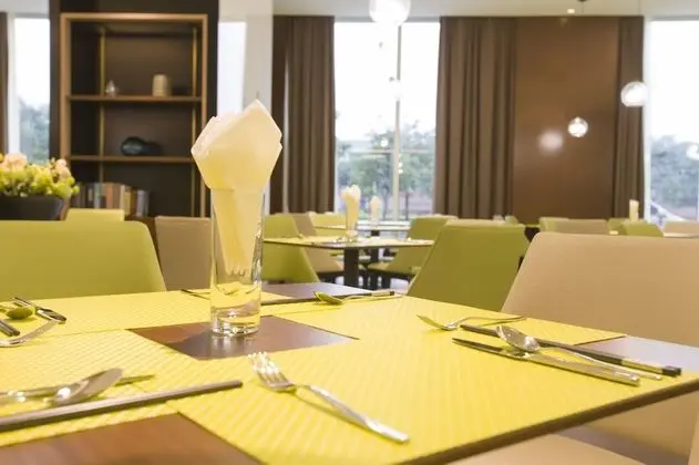 Hampton by Hilton Guilin Lingui - Yerinde Yemek