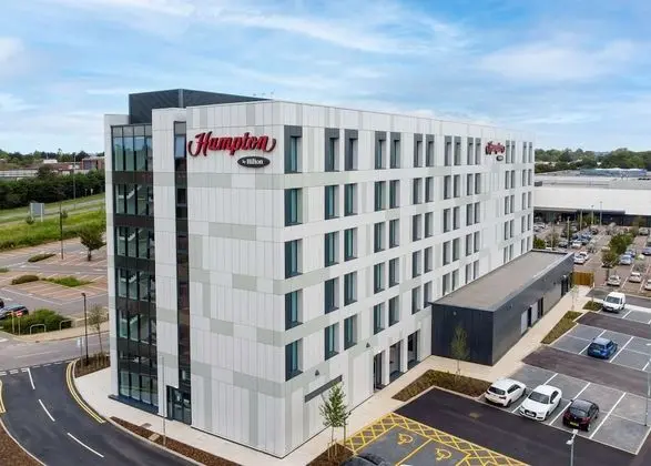 Hampton by Hilton High Wycombe - Dış Mekan