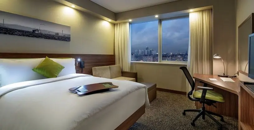 Hampton by Hilton İstanbul Kayaşehir - Oda