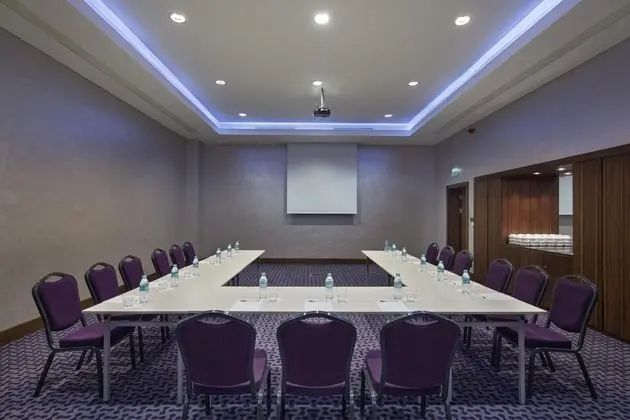Hampton by Hilton İstanbul Kayaşehir - Toplantı Odası