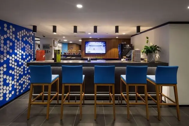 Hampton by Hilton İstanbul Kurtköy - Bar