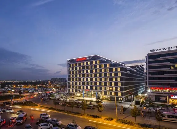 Hampton by Hilton Istanbul Kurtkoy - Dış Mekan