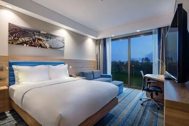Hampton by Hilton İzmir Aliağa - Oda