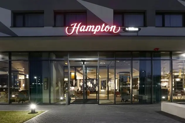 Hampton by Hilton Krakow Airport - Dış Mekan