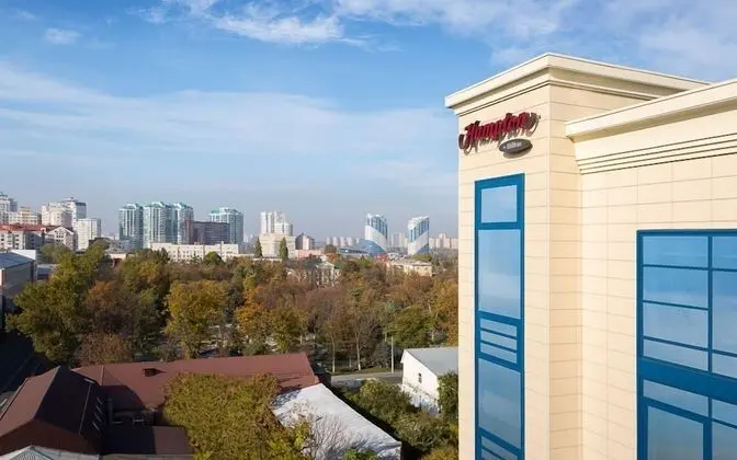 Hampton by Hilton Krasnodar - Dış Mekan