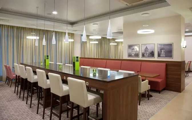 Hampton by Hilton Minsk City Centre - Yerinde Yemek
