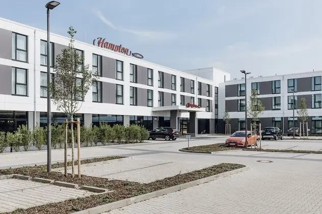 Hampton by Hilton Munich Airport South - Dış Mekan
