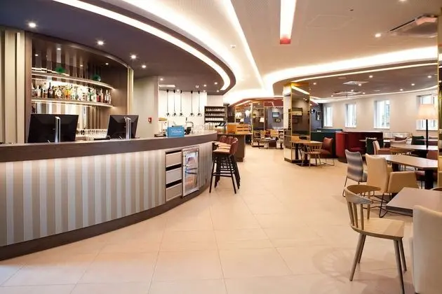 Hampton by Hilton Regensburg - Yerinde Yemek