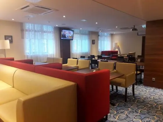 Hampton by Hilton Samara - Yerinde Yemek